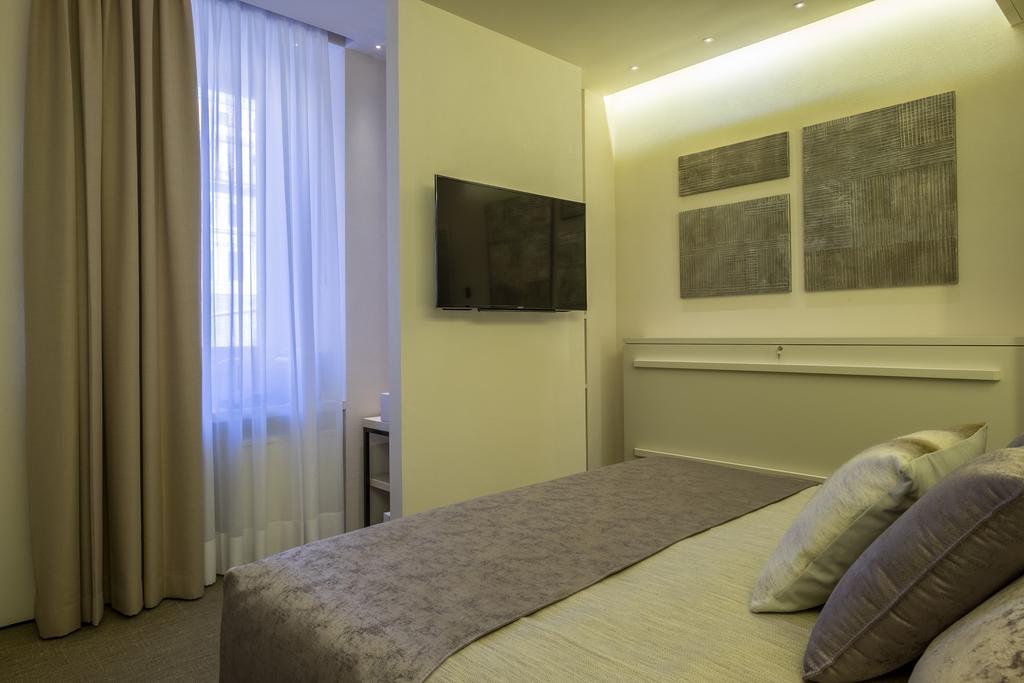 Room 230 Roma Luxury Suites Habitación foto